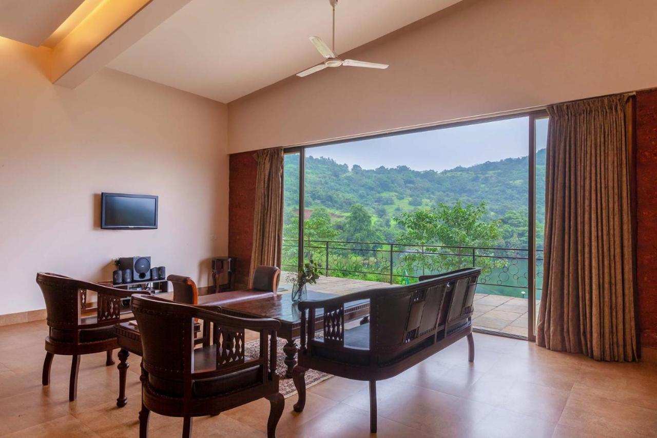 Stayvista'S Shivom Villa 5 - A Serene Escape With Views Of The Valley And Lake Lonavala Esterno foto